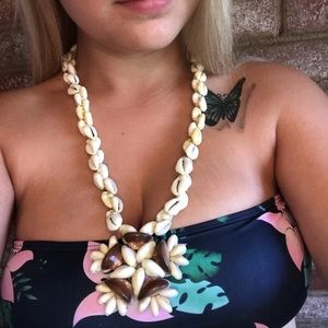 Vintage boho shell necklace